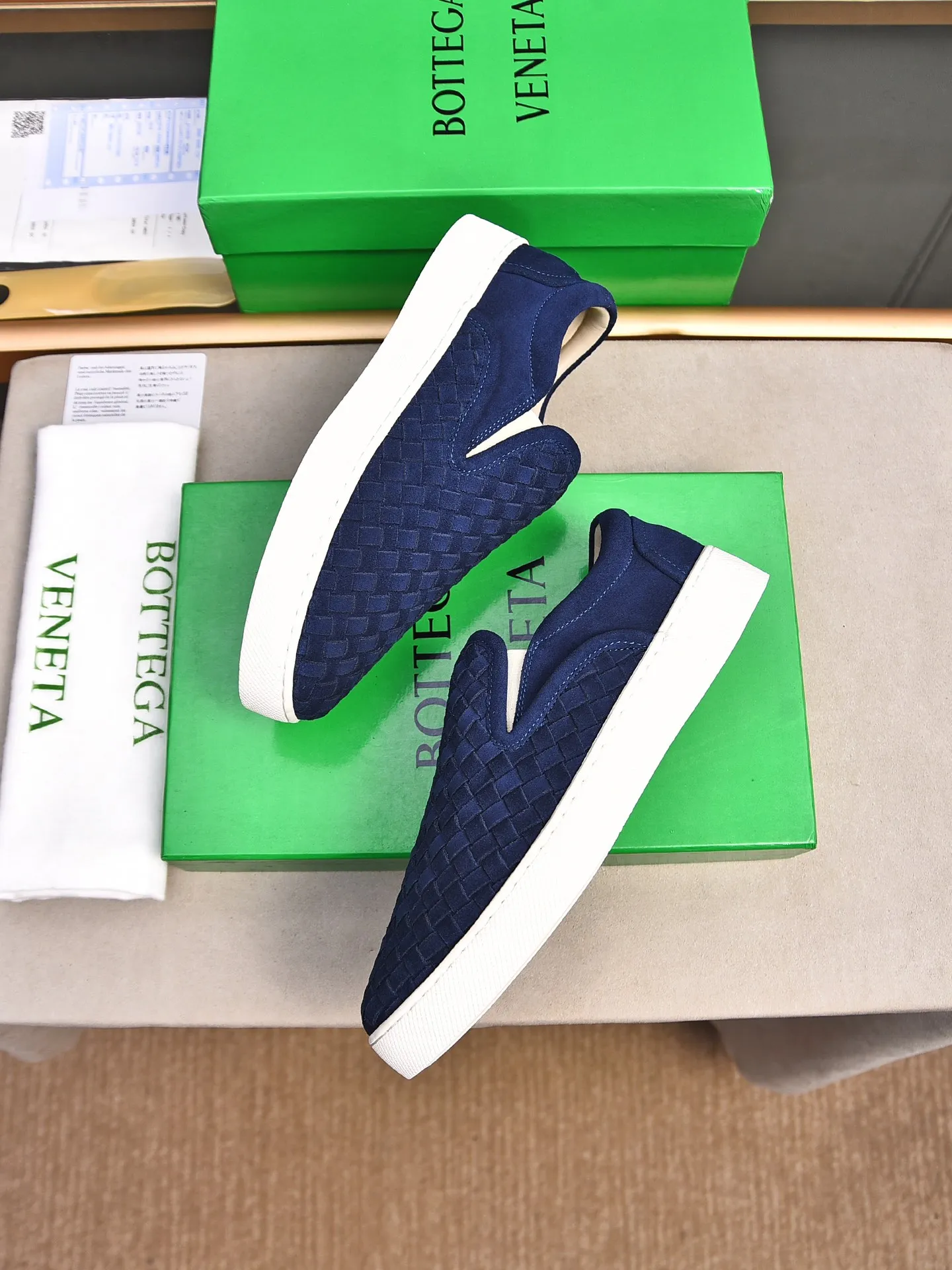 Men's shoes 💰460 [Sleeves series] BOTTEG* VENET* - high-end boutique Size: 38-44 (45 customized) BV new product, first-layer cowhide artificially woven classic style harmoniously blends with contemporary fashion temperament, rubber soles are light and flexible, water-dyed sheepskin pads! [Taobao, Tmall, and live streaming are the first choices]
